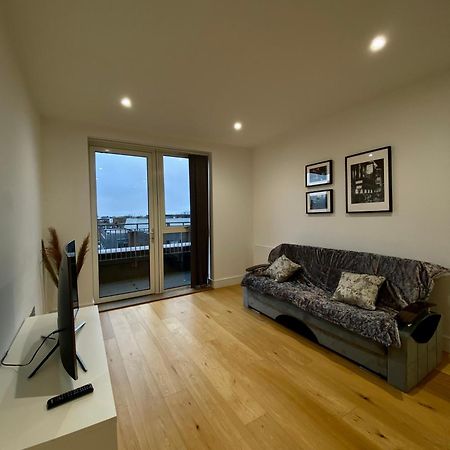 Spacious 2 Bedroom Penthouse Retreat Londres Exterior foto