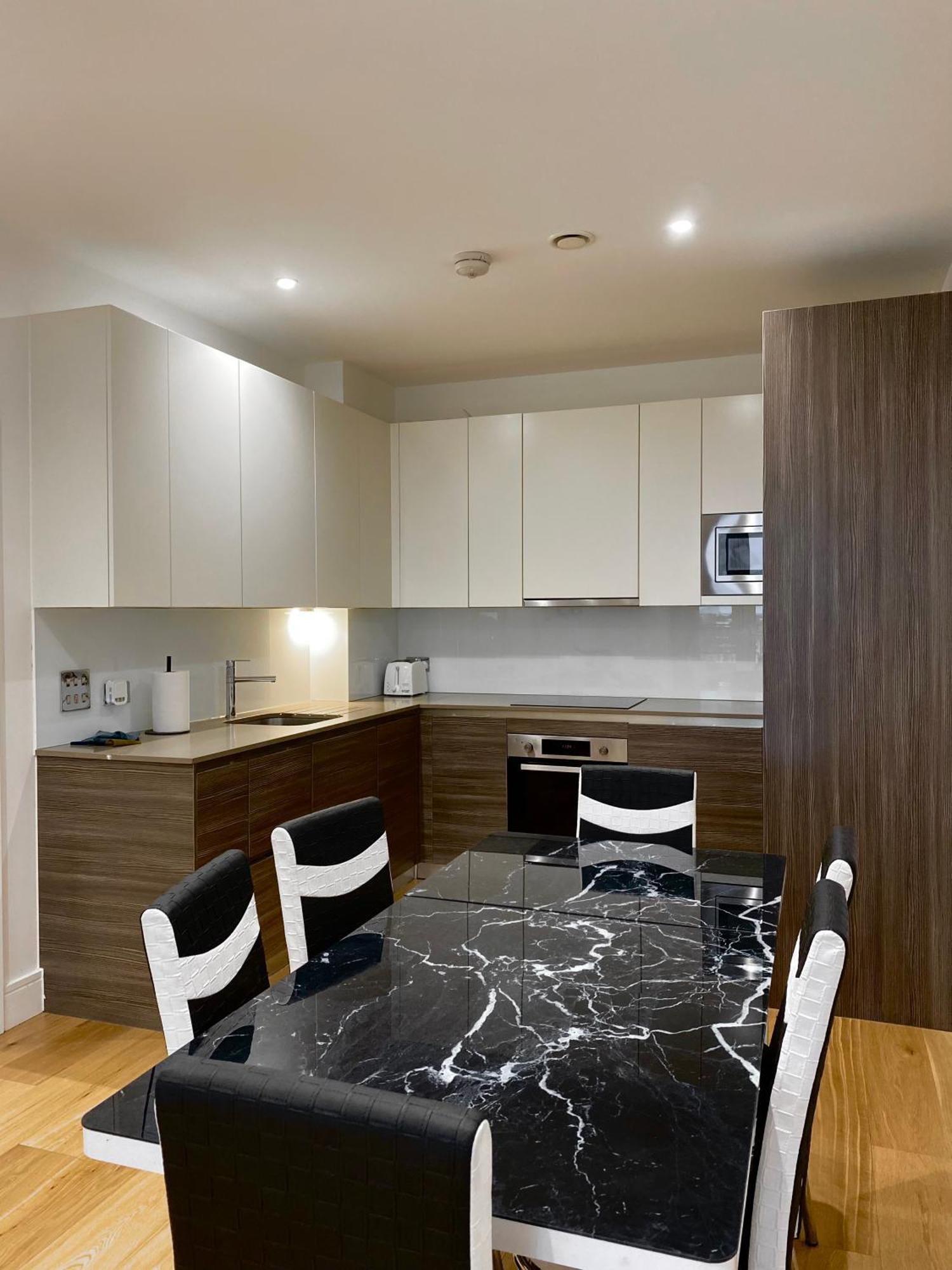 Spacious 2 Bedroom Penthouse Retreat Londres Exterior foto