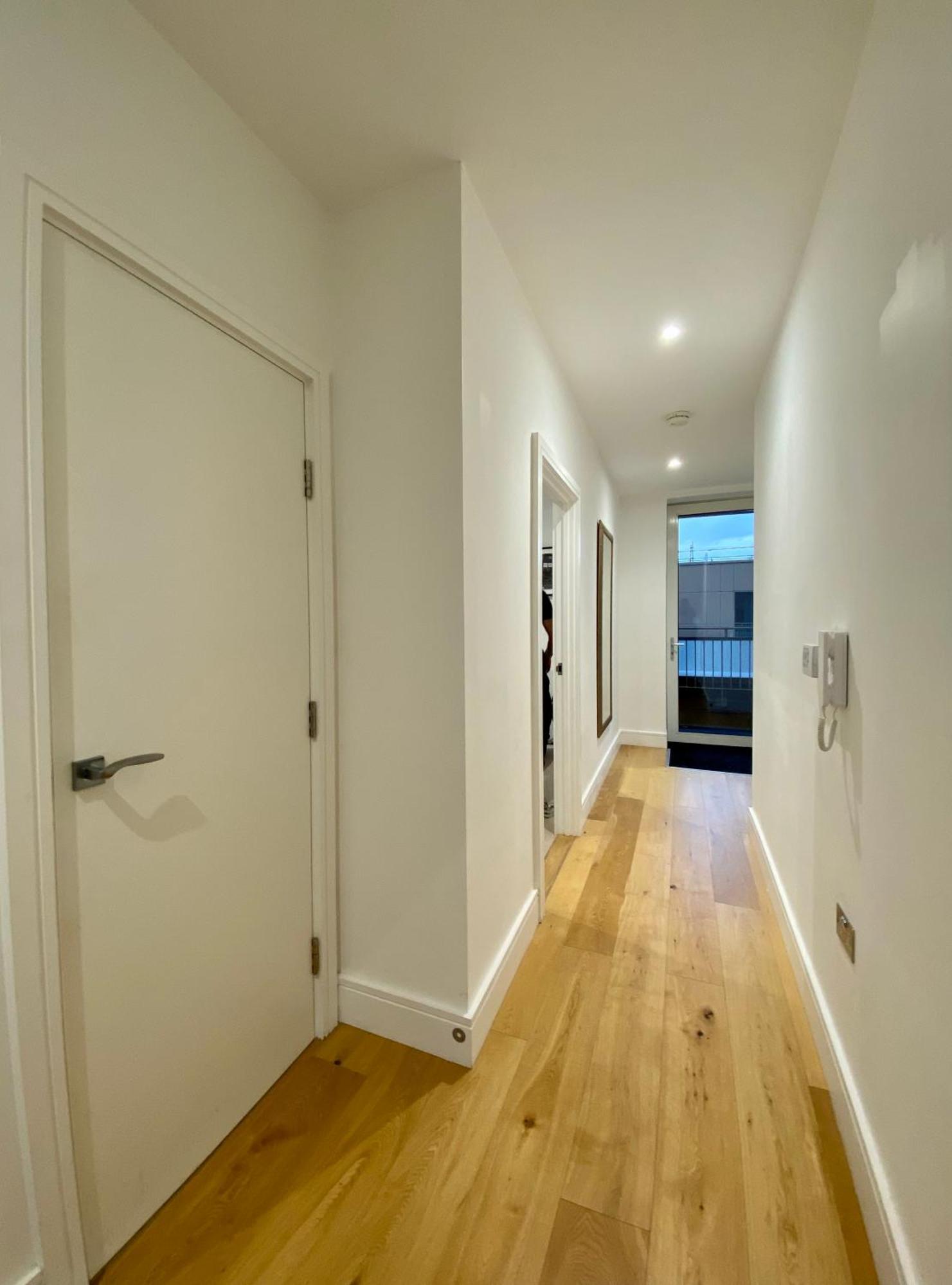 Spacious 2 Bedroom Penthouse Retreat Londres Exterior foto